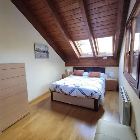 Inmocyma Abetal Grandes Vistas, Con Piscina-linsoles-