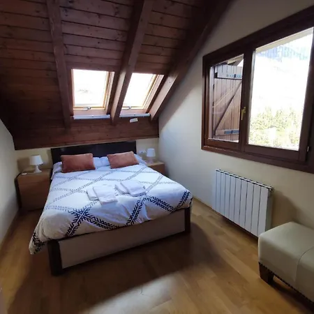Inmocyma Abetal Grandes Vistas, Con Piscina-linsoles- Апартаменты Бенаске
